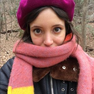 Meet your Posher, Dana